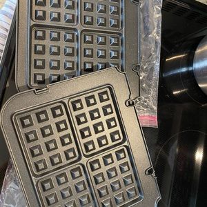 Cuisinart Griddler Waffle Plates-new-threw away box!!